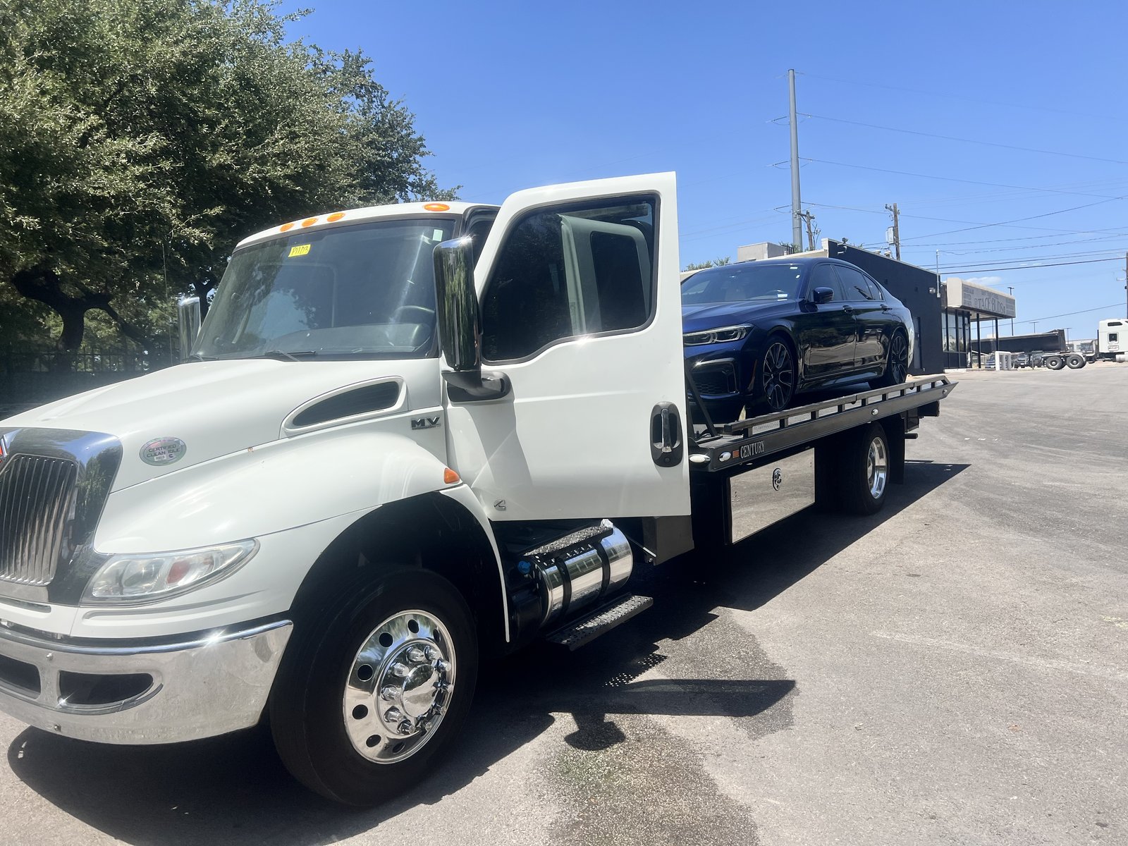 Ozcan Towing truck on Lower Greenville Avenue, Dallas TX